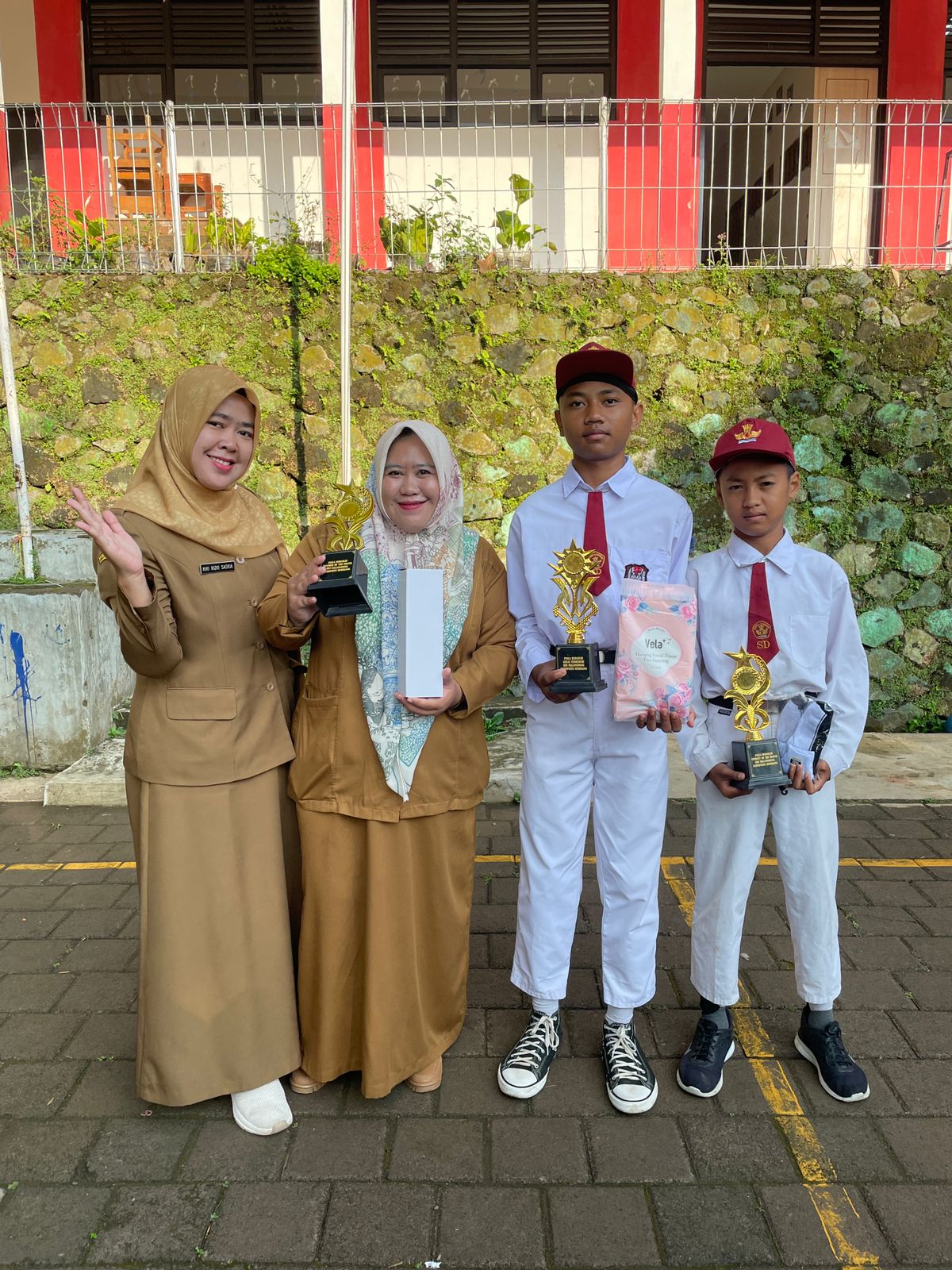 Penghargaan Kelas Terbersih, Student of The Month, dan Teacher of The Month 