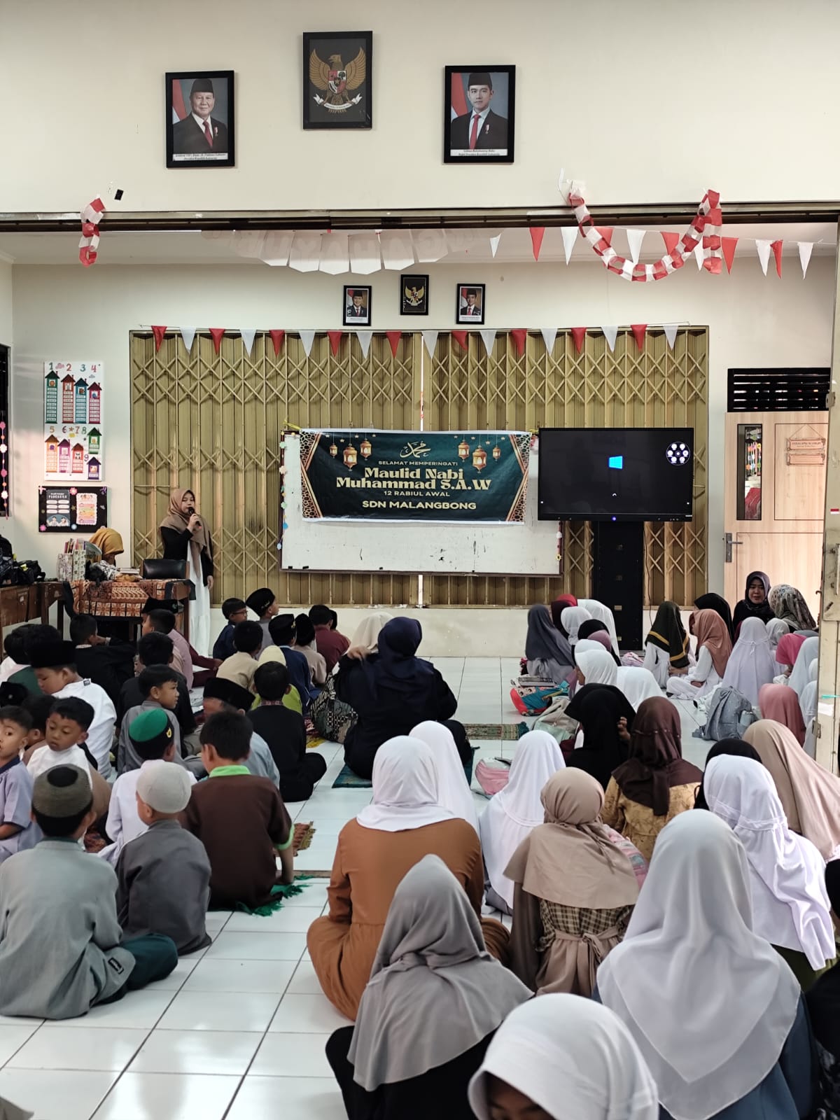 Memperingati Maulid Nabi Muhammad SAW 